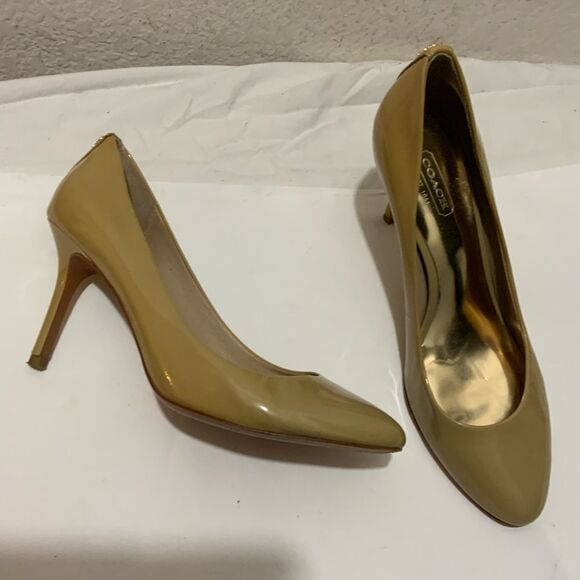 Coach New York Grand patent beige kitten heel pointy toe pumps heels Size 8 B - Picture 3 of 14
